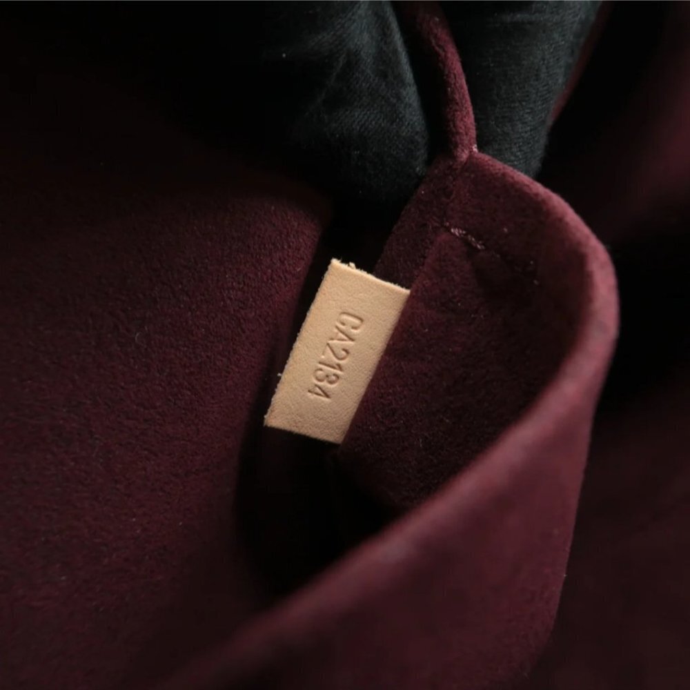 100% Authentic Louis Vuitton Brown Monogram Canvas Shoulder Bag - Picture 11 of 13